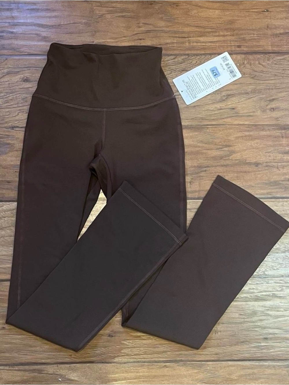 LULULEMON HIGH RISE MINI FLARE SIZE 2 NWT - Picture 2 of 2
